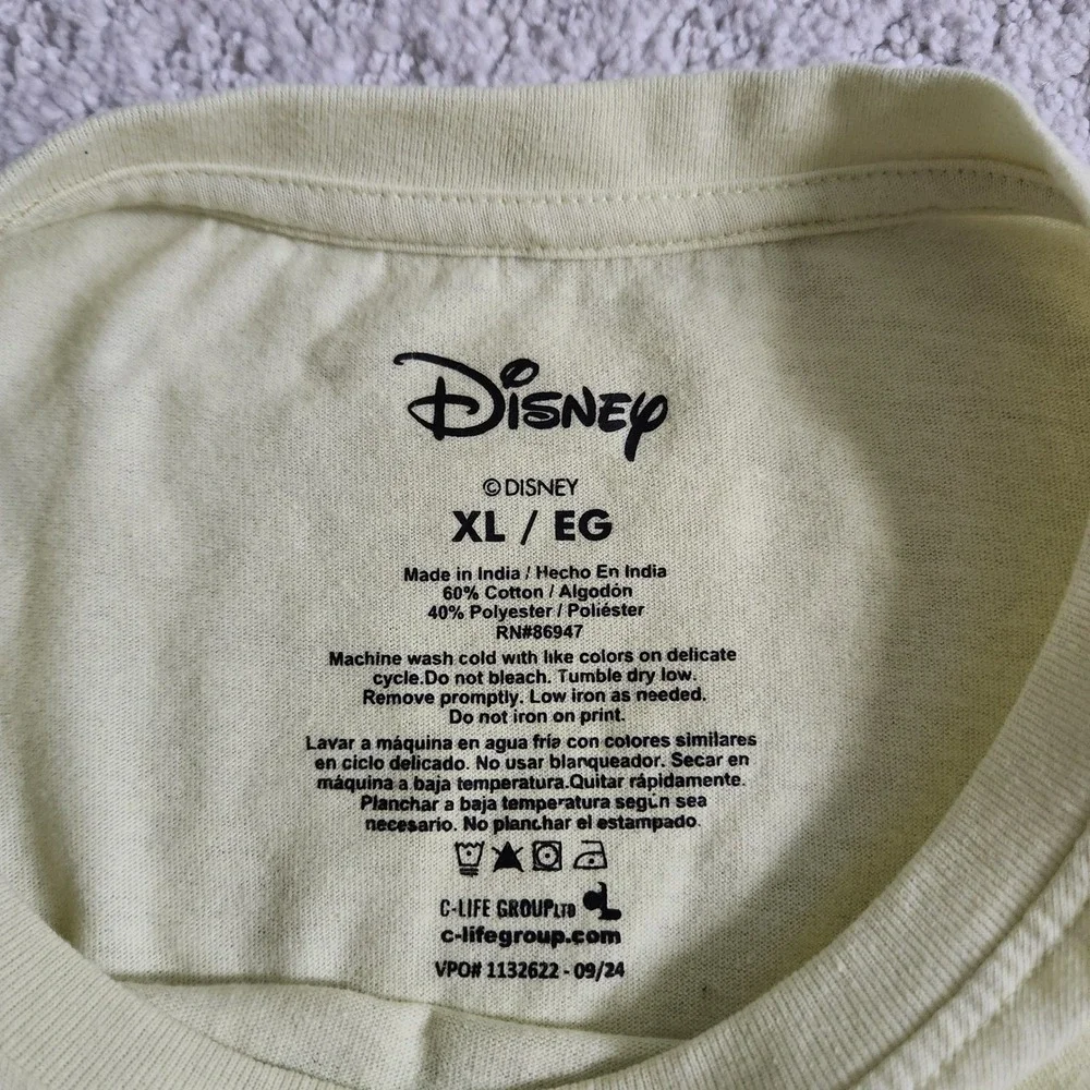 Disney Villains Let Chaos Reign Graphic Tee Yellow Maleficent Cruella XL - Picture 3 of 8